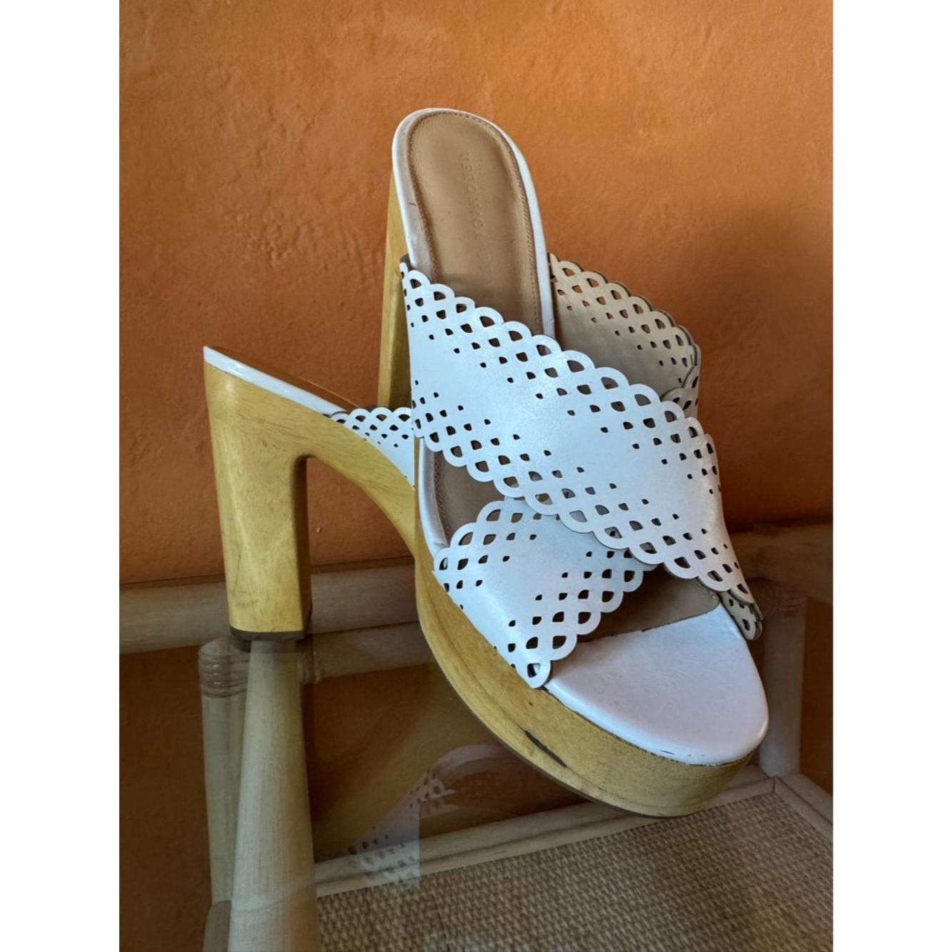 Veronica Beard White Laser Cut Platform Mule Heels Wood Block Size 9.5